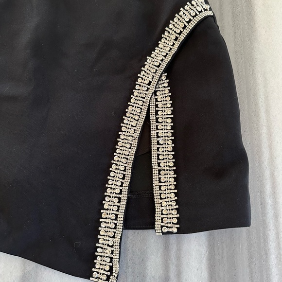 Black Crystal Rhinestone Diamond Skirt with Slit M NEW - Picture 2 of 6